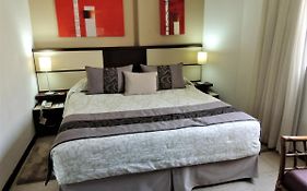 Mondrian Suite Hotel -Seguindo as normas do MINISTERIO DA SAUDE